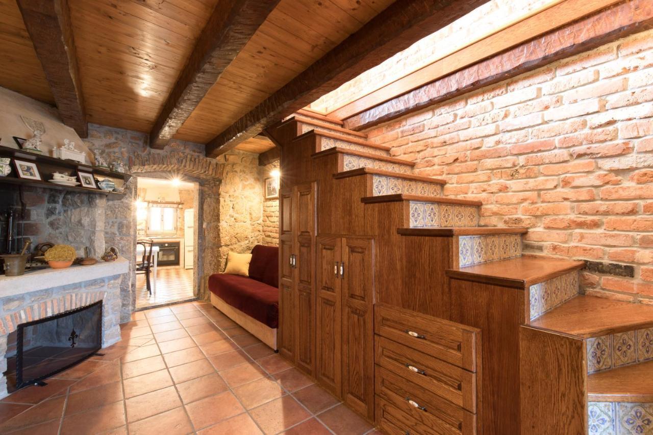 Holiday Home Bozanic Vrbnik Bagian luar foto