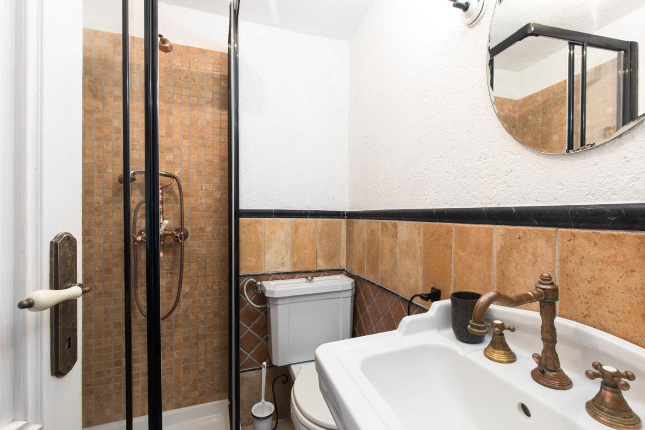Holiday Home Bozanic Vrbnik Bagian luar foto