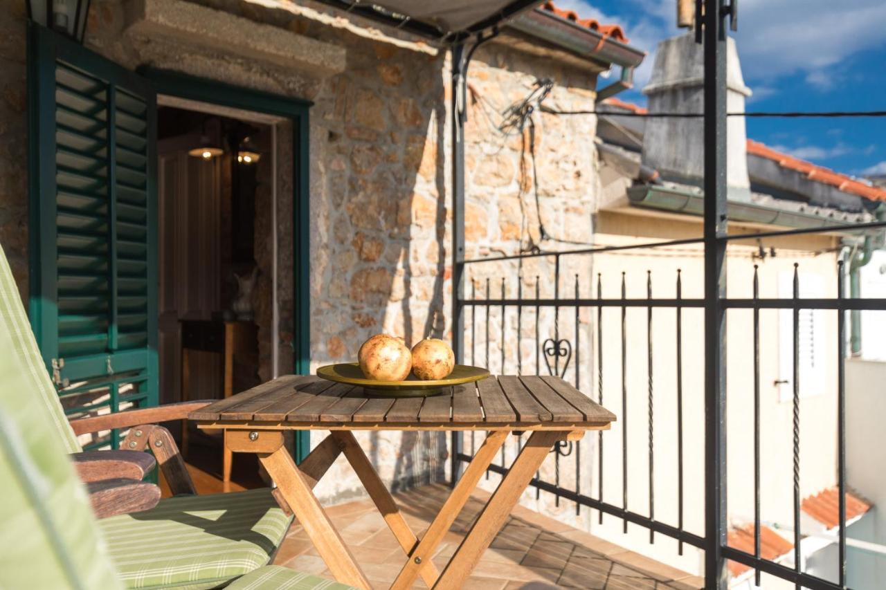 Holiday Home Bozanic Vrbnik Bagian luar foto