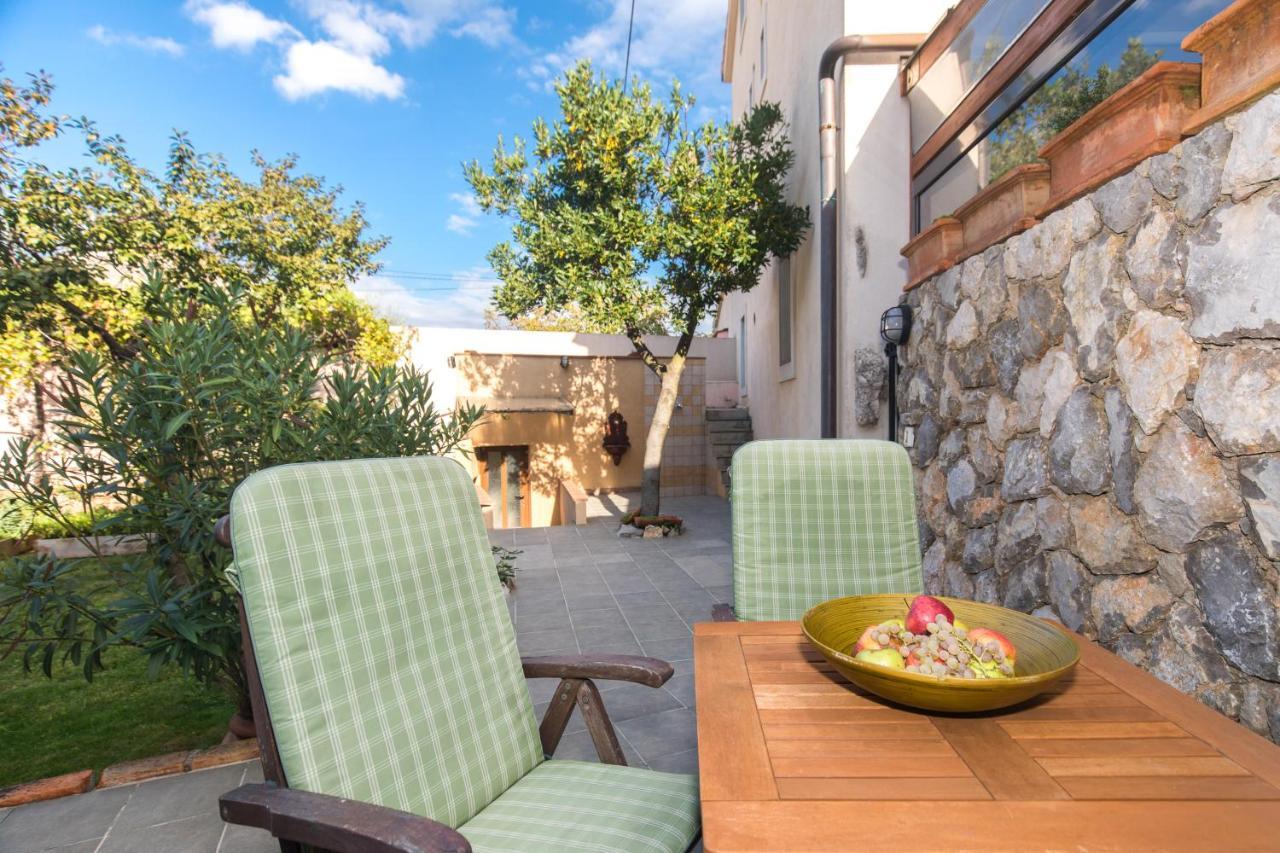Holiday Home Bozanic Vrbnik Bagian luar foto