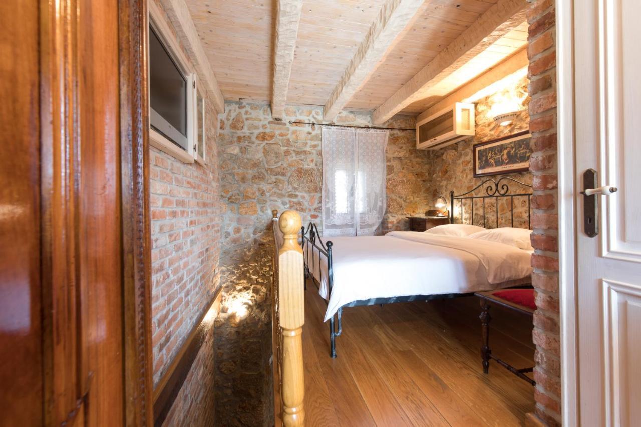 Holiday Home Bozanic Vrbnik Bagian luar foto